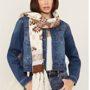 Idyllwind Boot Barn Brown and Cream Patterned Scarf NWT
